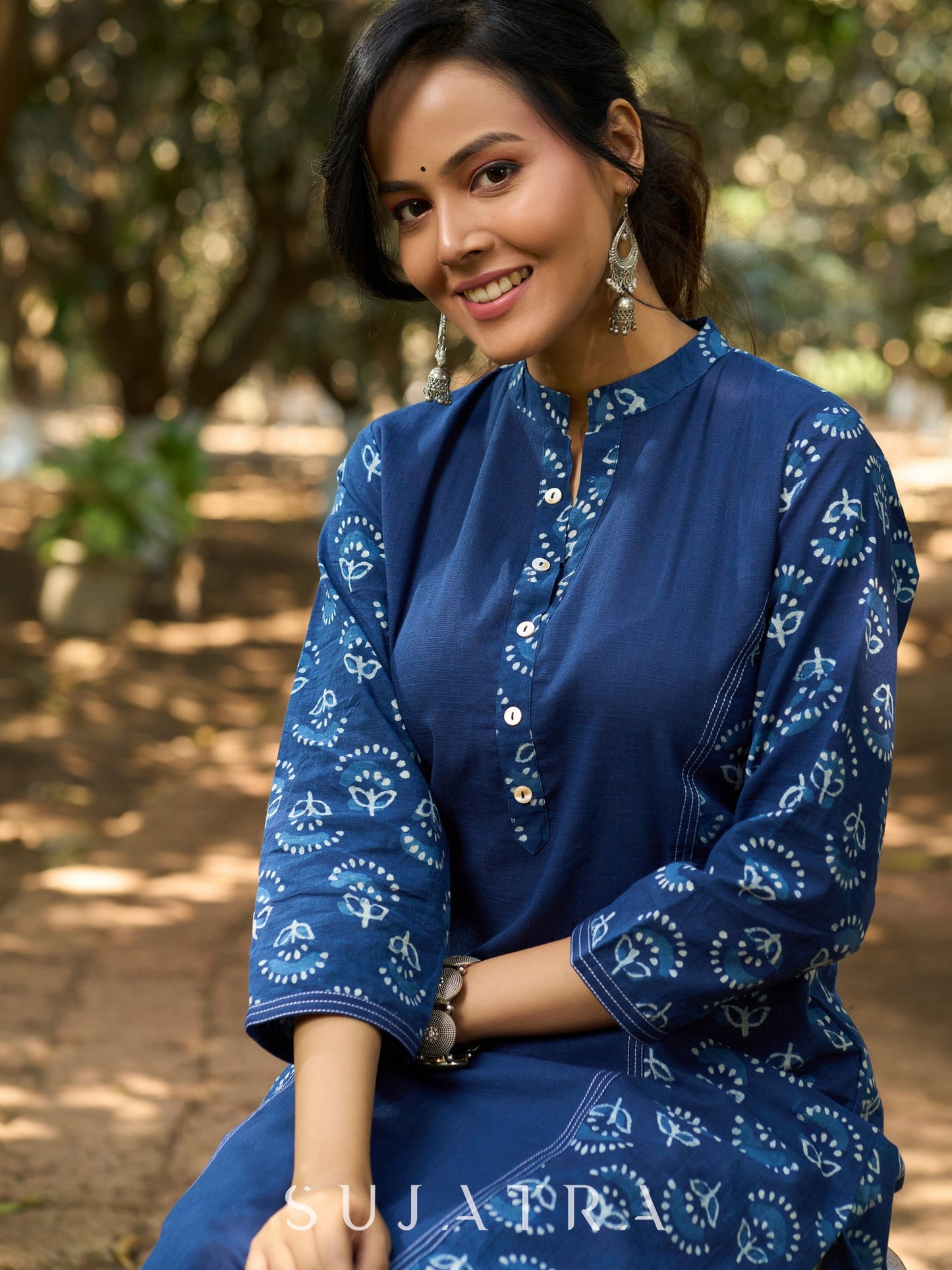 Indigo Allure Straight Kurta with Side Panels & Sleeves Adorned with Delicate Kantha Stitch detailing on Princess Line and Sleeves