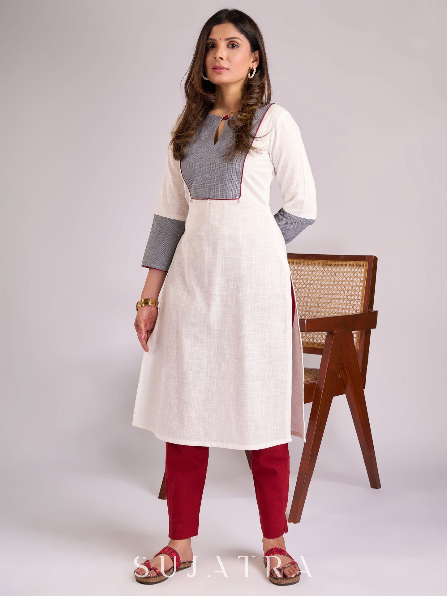 Graceful White Cotton Kurta with Checkered Yoke & Cuffs, Maroon Piping & Pearl Embellishments