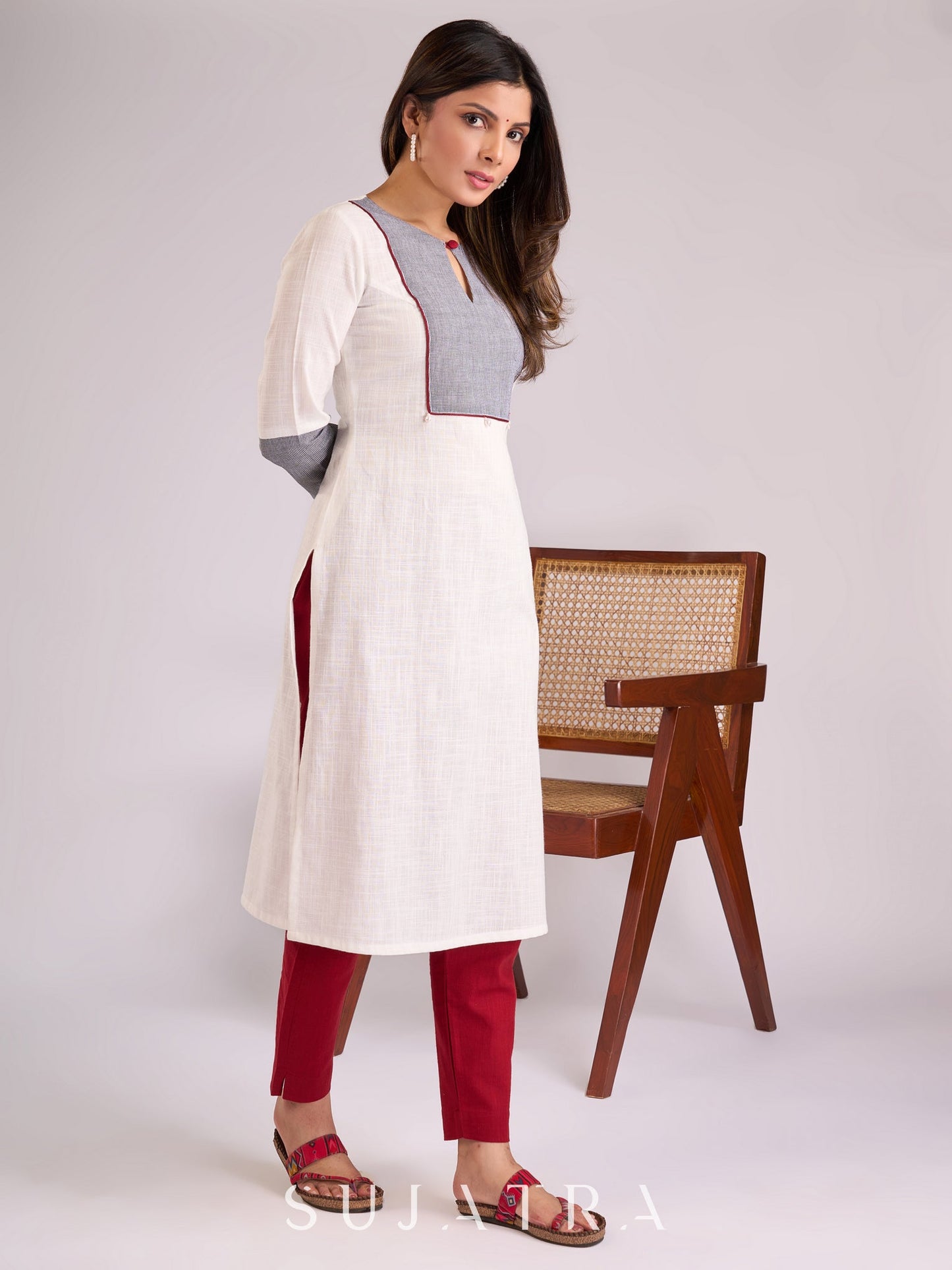 Graceful White Cotton Kurta with Checkered Yoke & Cuffs, Maroon Piping & Pearl Embellishments