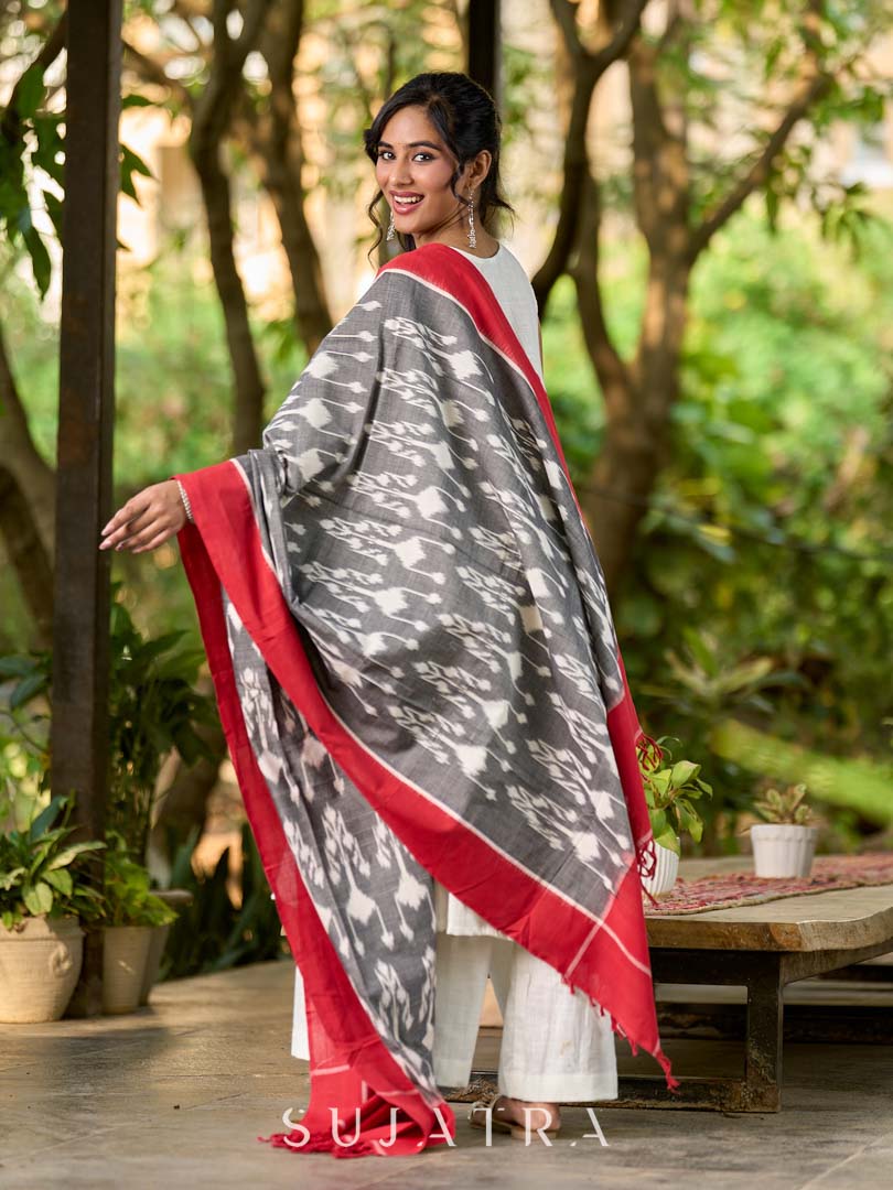 Elegant White Cotton Kurta with Easy Gathered Fit