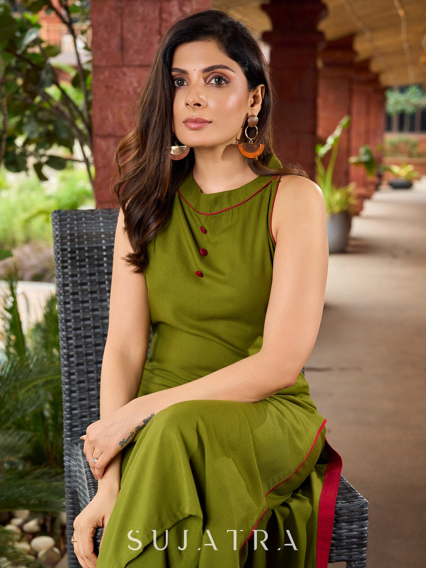 Mehndi green rayon halter neck kurta paired with pant