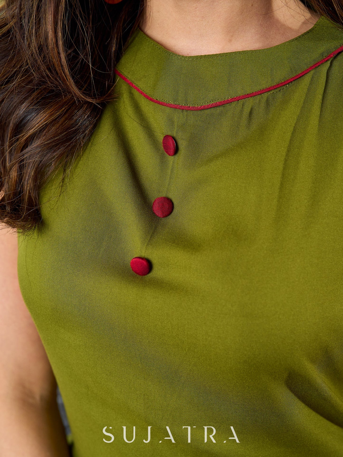 Mehndi green rayon halter neck kurta paired with pant