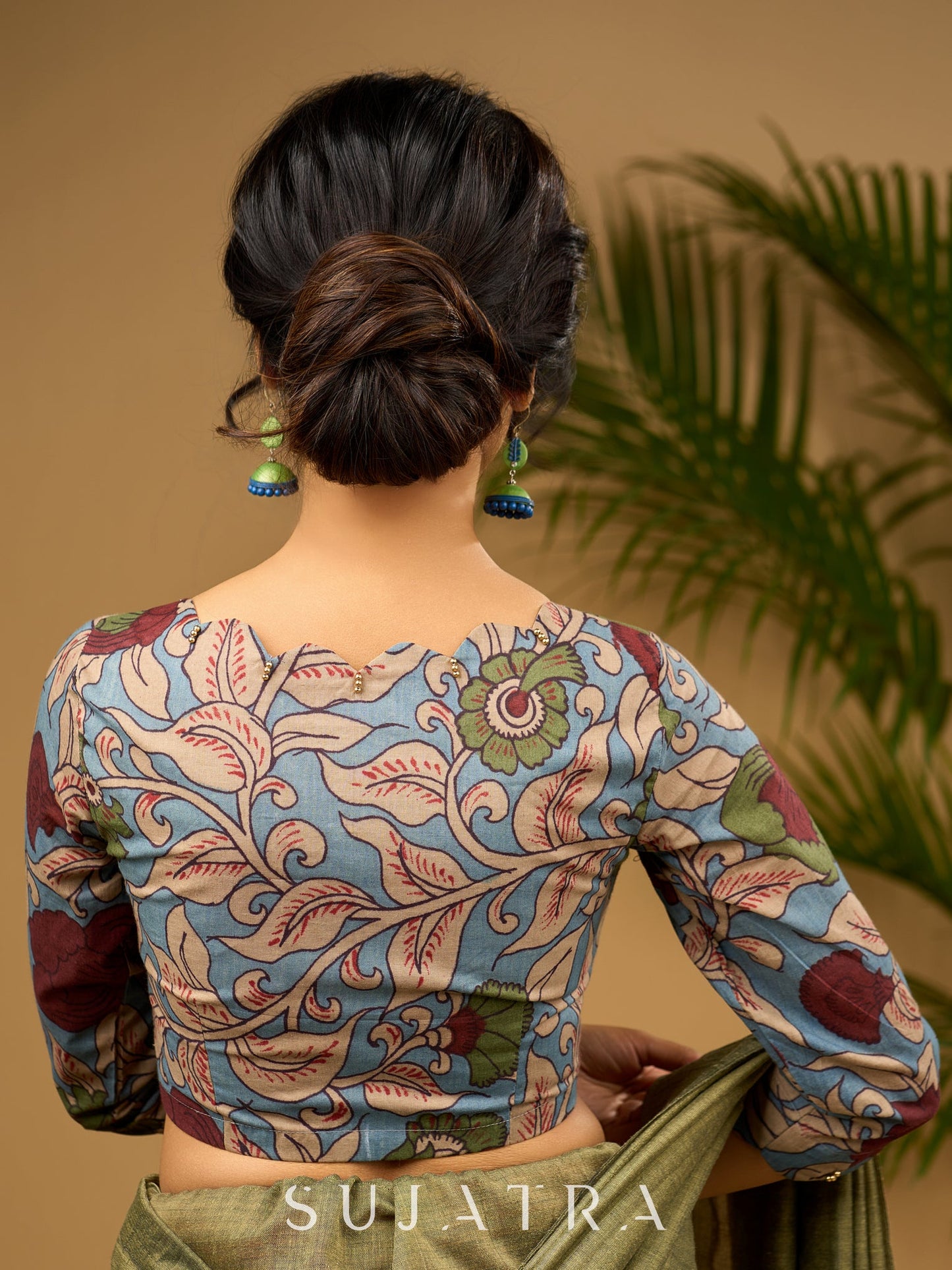Elegant scallop neck blouse with vibrant kalamkari print  - Optional Plain Saree