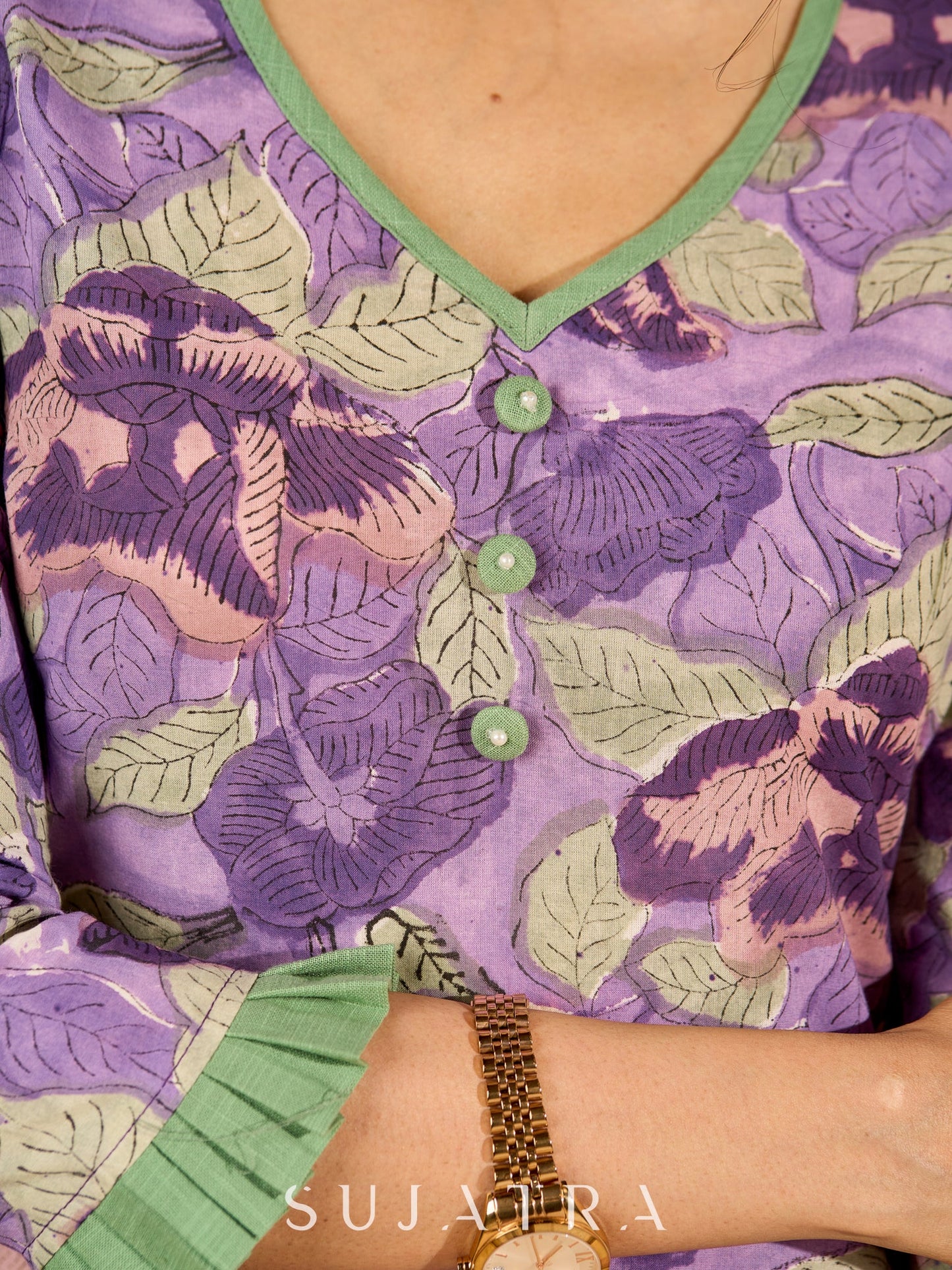 Lilac Grace Printed Mul Cotton Kurta with Contrast Green Touches