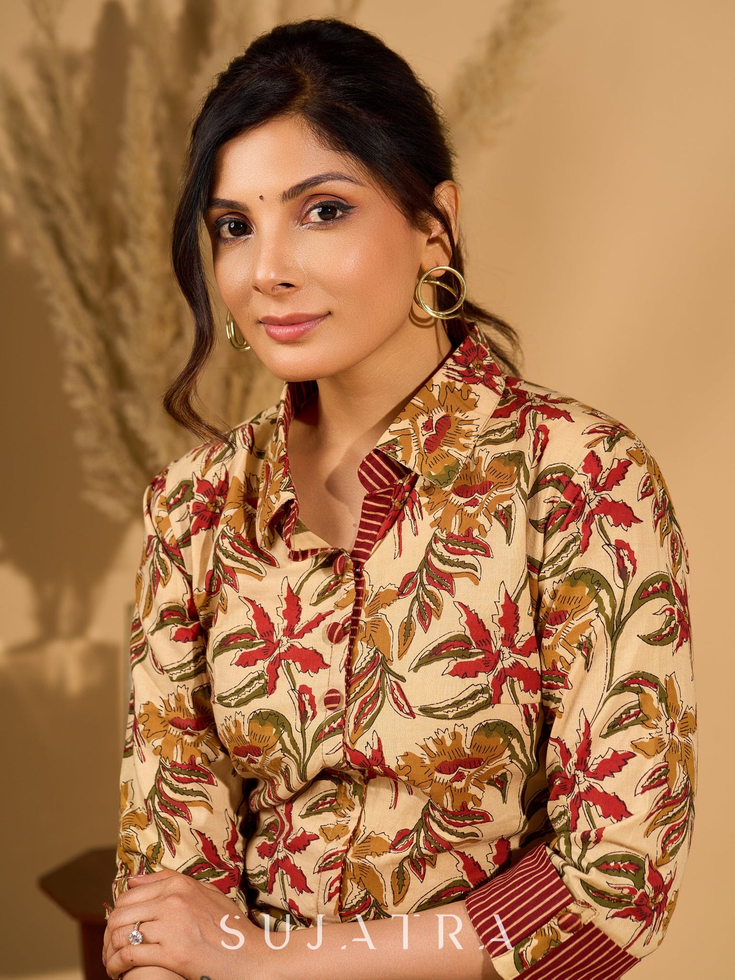 Blissful Beige Mul Cotton Floral Printed Kurta with Contrast Ajrakh Accents