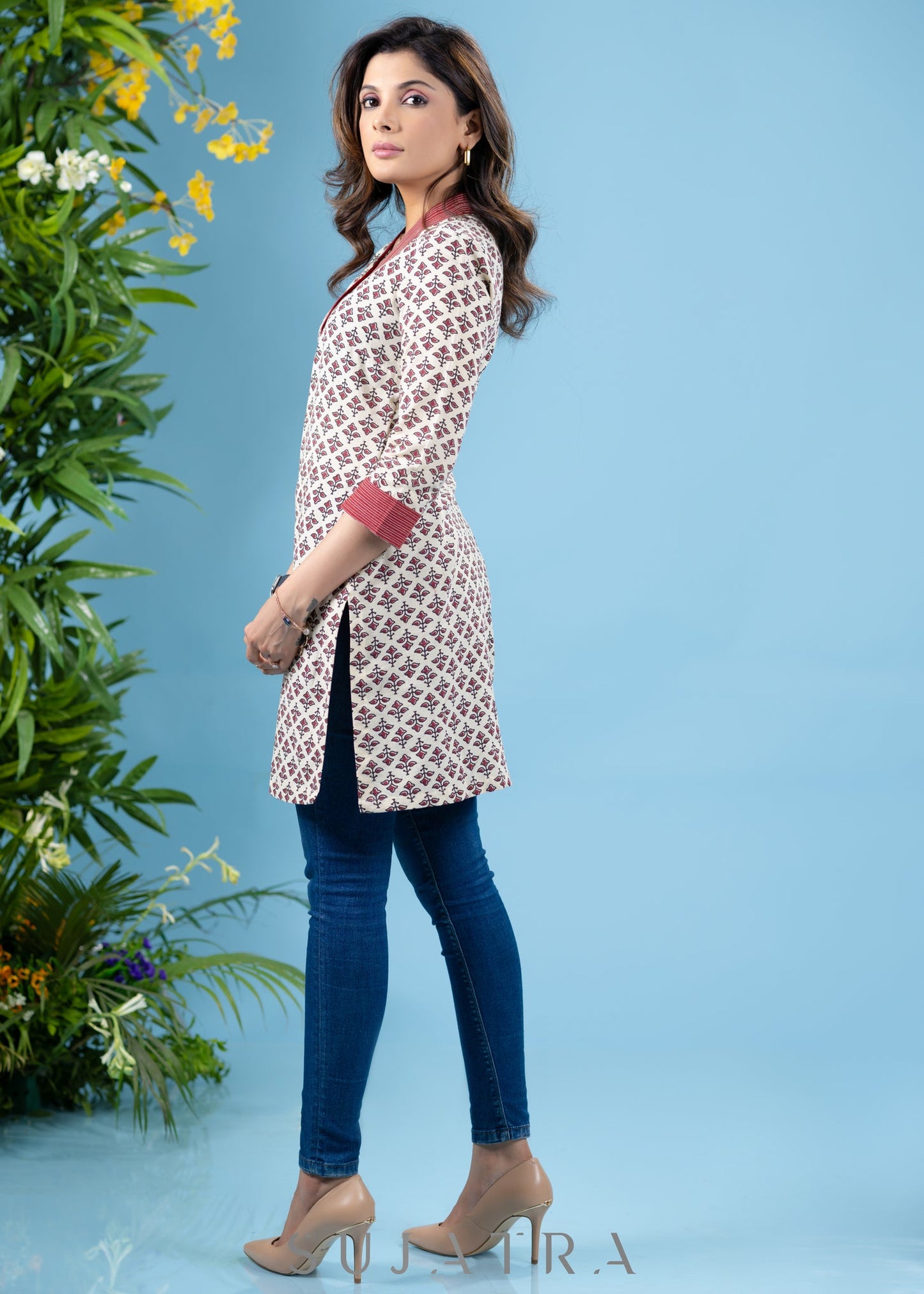 Elegant white cotton printed tunic