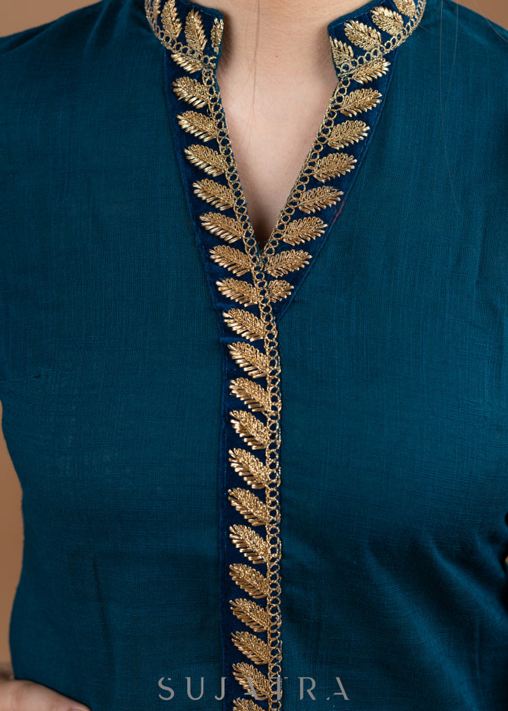 Haut en dentelle brodée en coton bleu sarcelle tendance