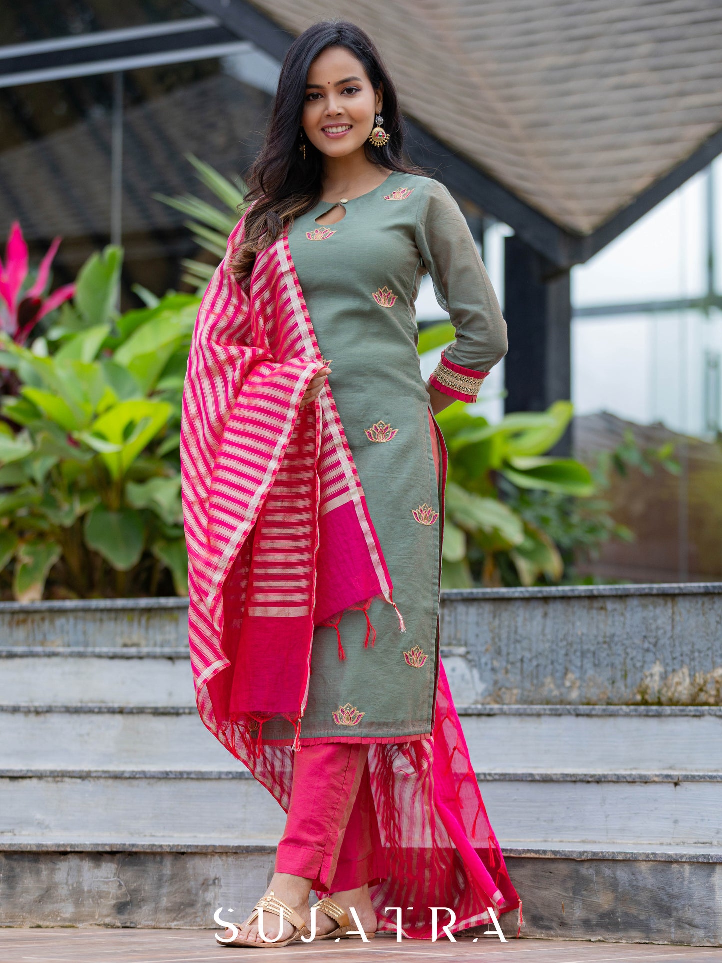 Neelkamal Intricate Hand Embroidered Chanderi Kurta