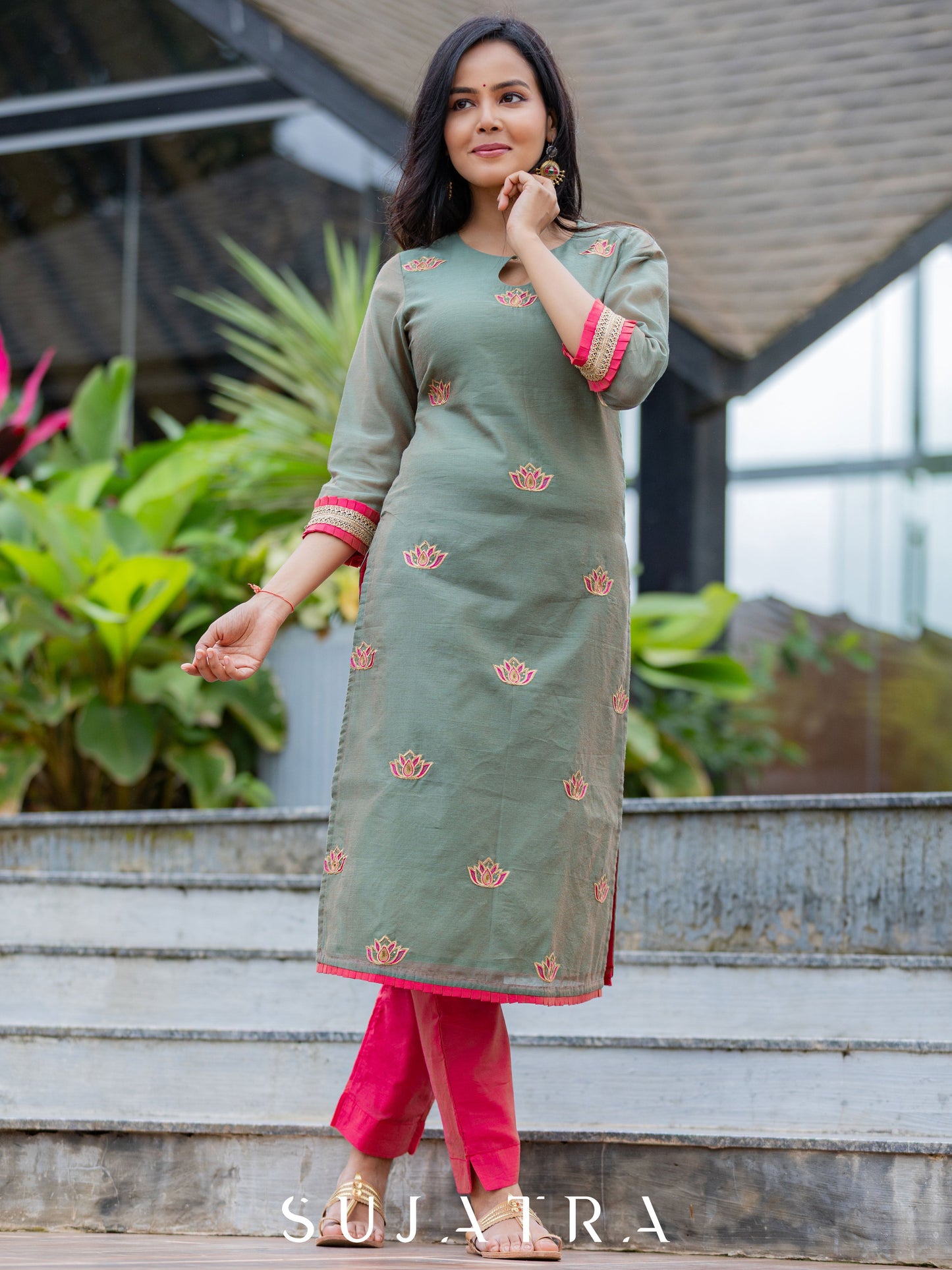 Neelkamal Intricate Hand Embroidered Chanderi Kurta