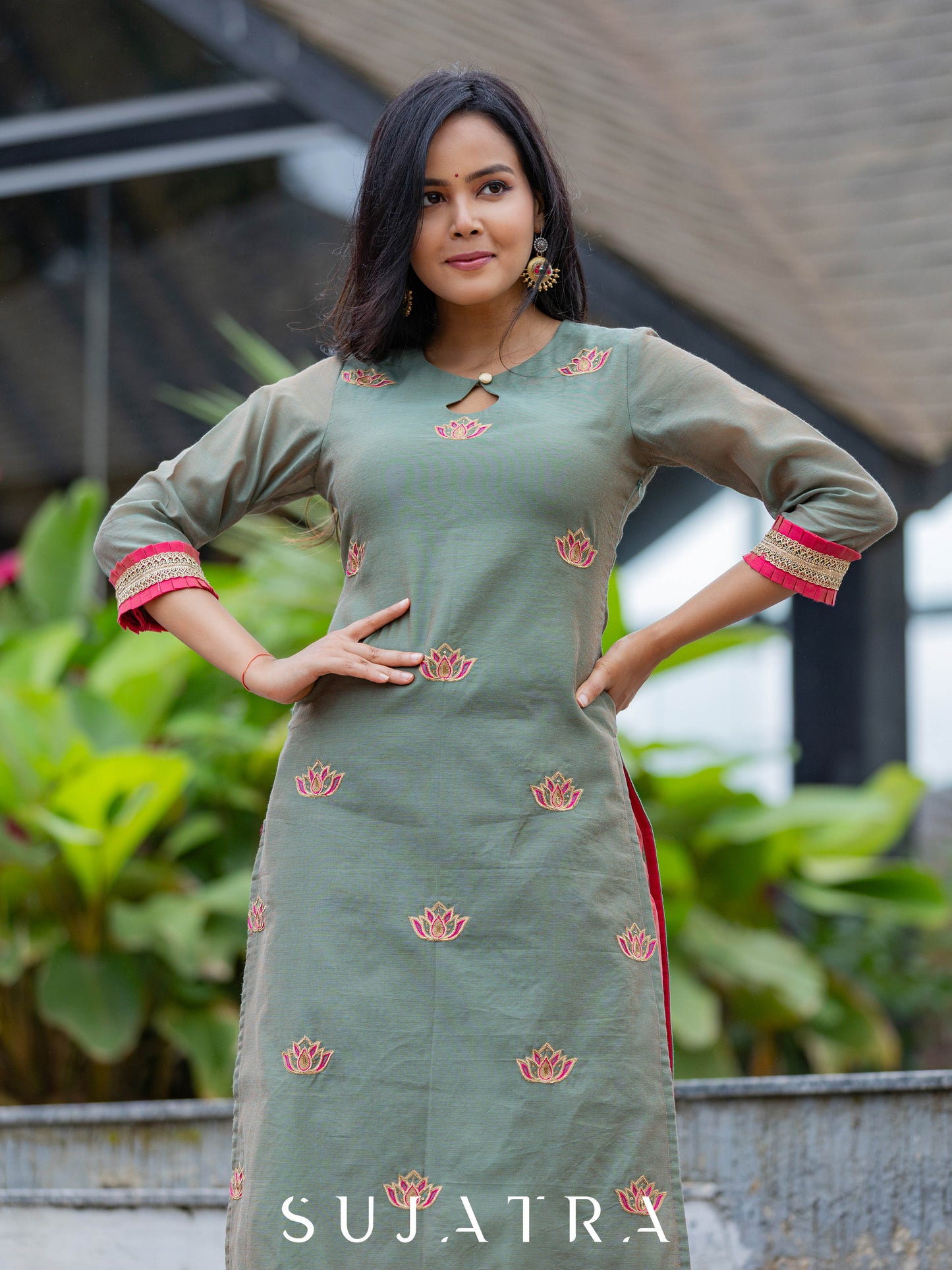 Neelkamal Intricate Hand Embroidered Chanderi Kurta
