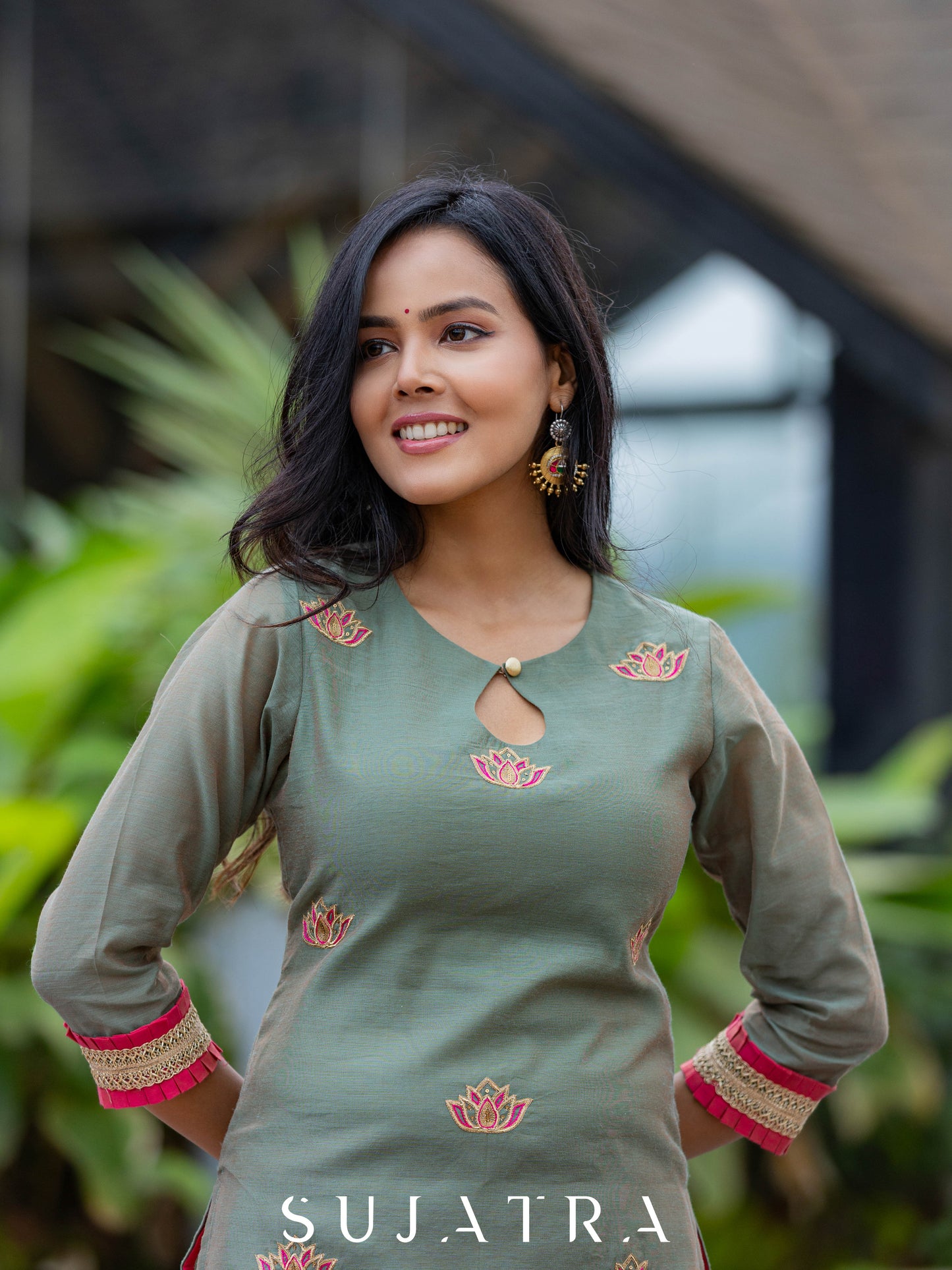 Neelkamal Intricate Hand Embroidered Chanderi Kurta