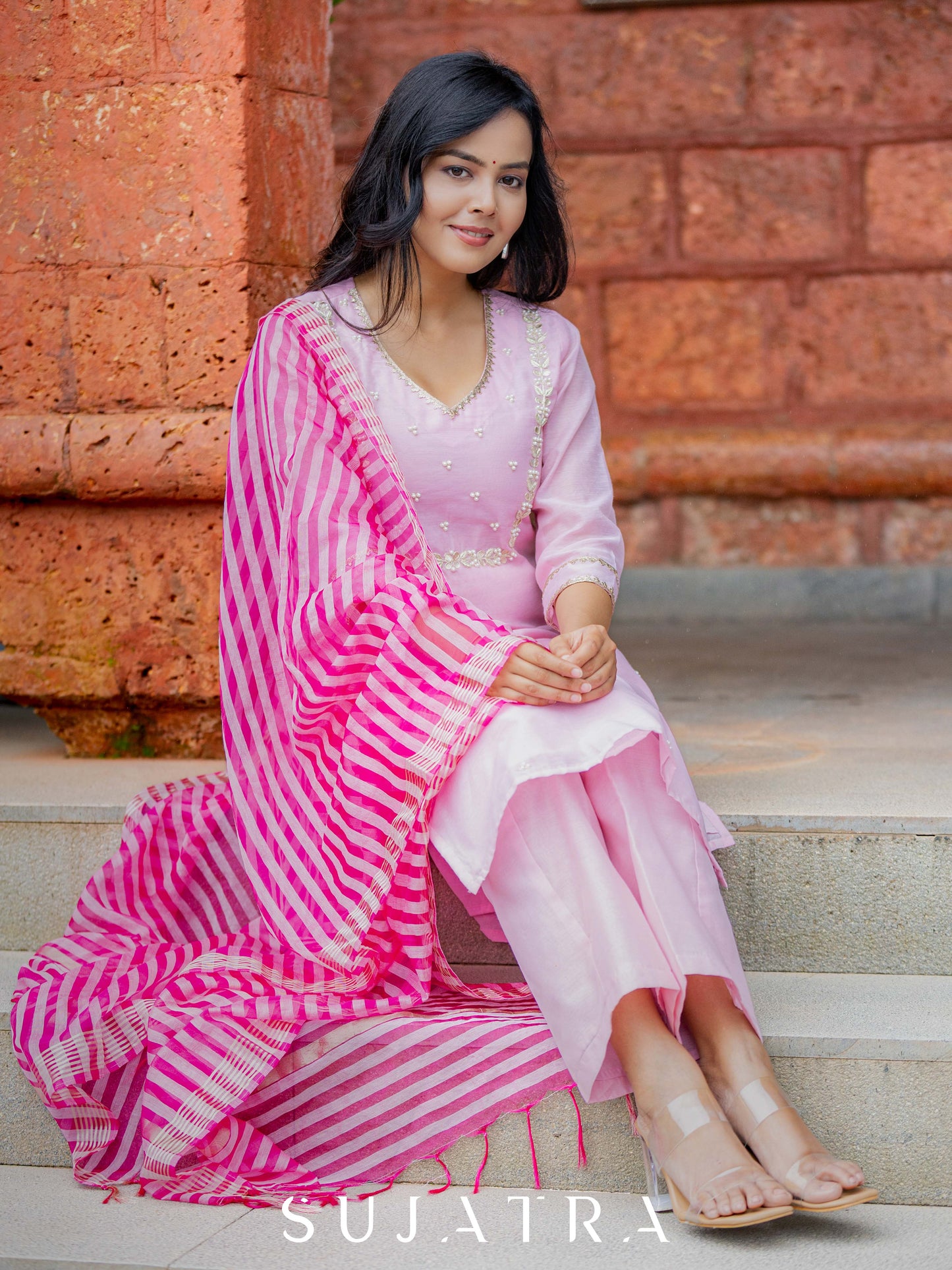 Chand Gulab Hand Embroidered Chanderi Kurta