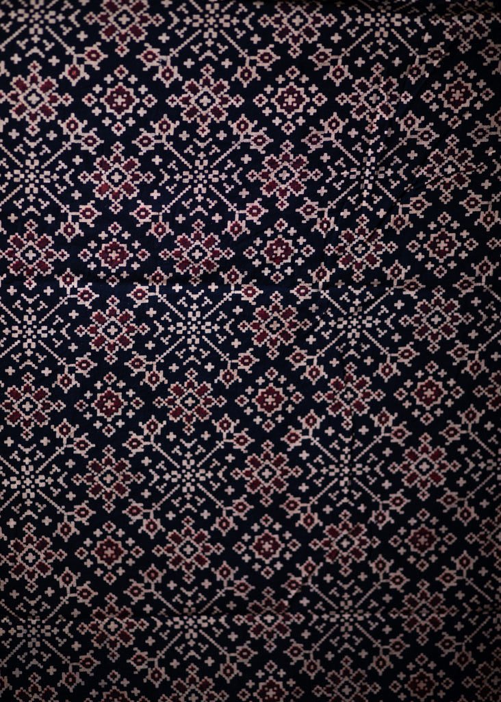 Tissu en coton Ajrakh à motif géométrique noir