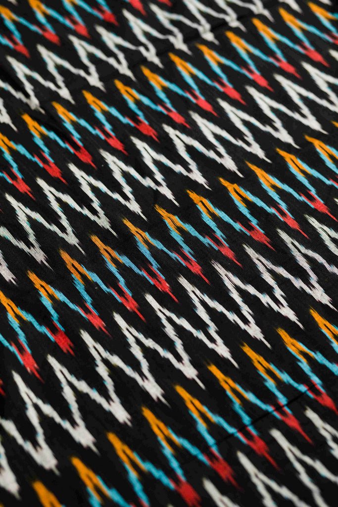 Tissu en coton ikat multicolore noir
