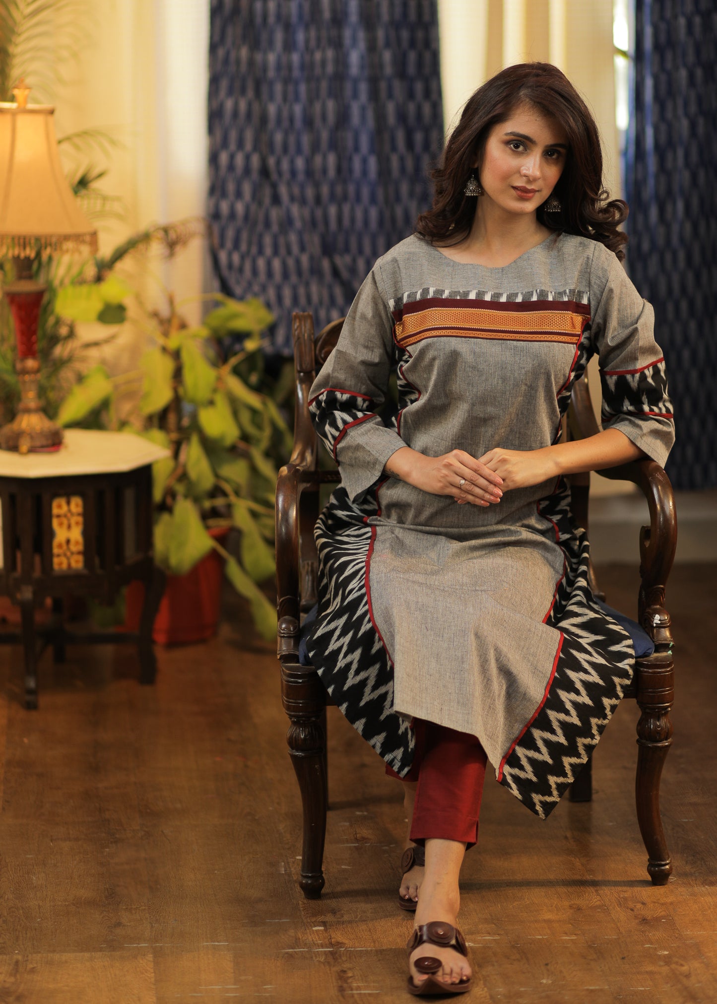 Straight cut Handloom Cotton Kurta with Ikat and Khun Border