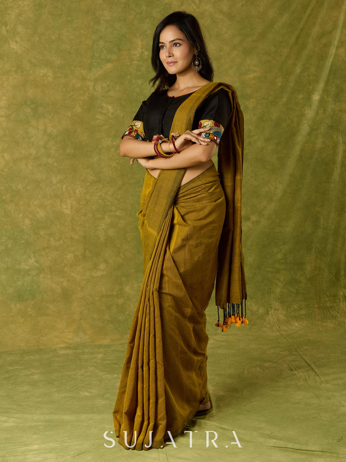 Blouse élégante en coton et soie noirs avec détails kalamkari et miroirs