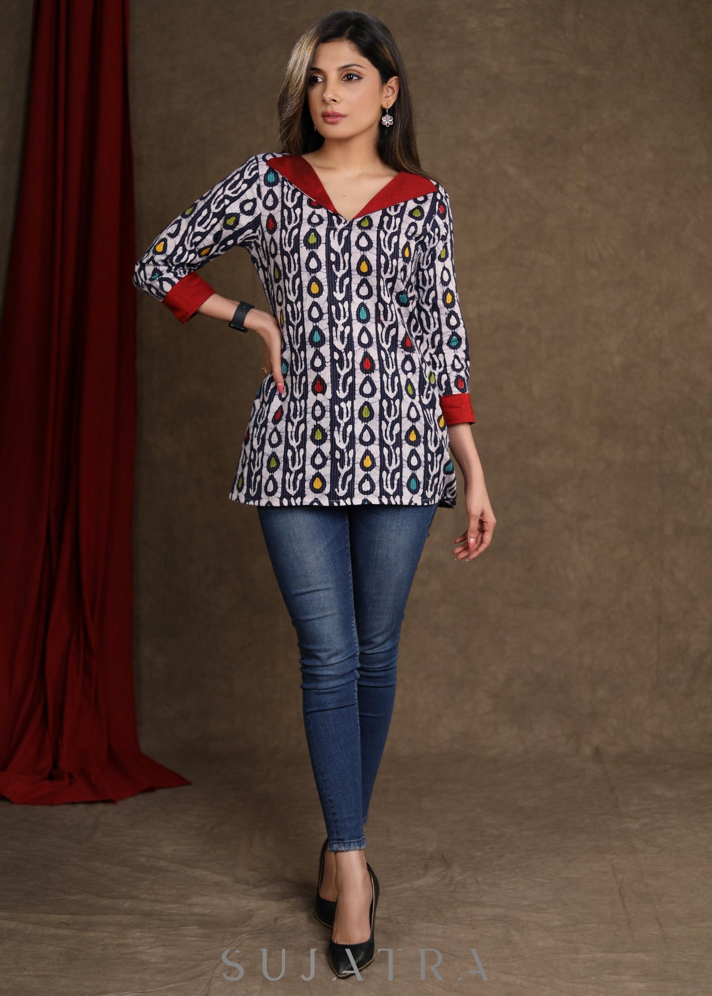 Haut en coton indigo combiné