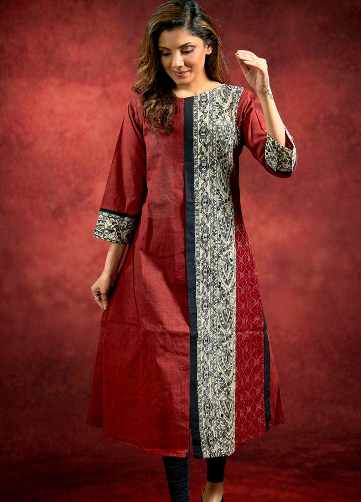 Kurta en coton tissé à la main avec une combinaison de Madhubani et d'Ikkat