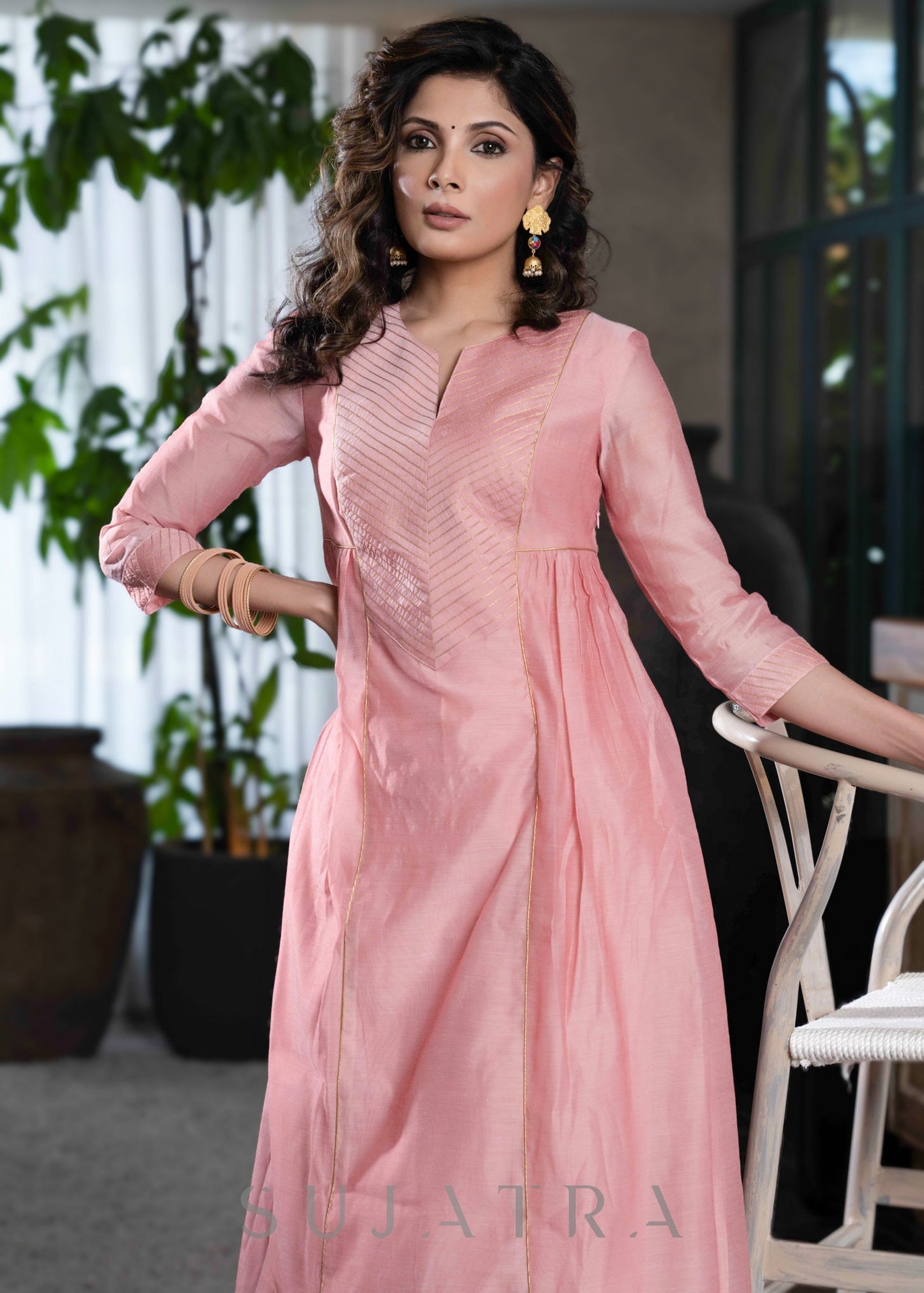 Light pink chanderi Pant & flared kurta with gold detaling - Dupatta Optional