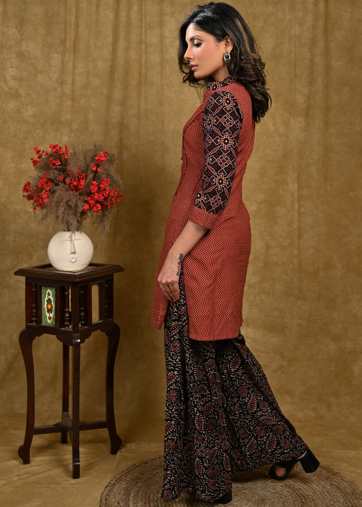 Stylish Zigzag Ajrakh Straight Cut Tunic with Printed Ajrakh Sleeves