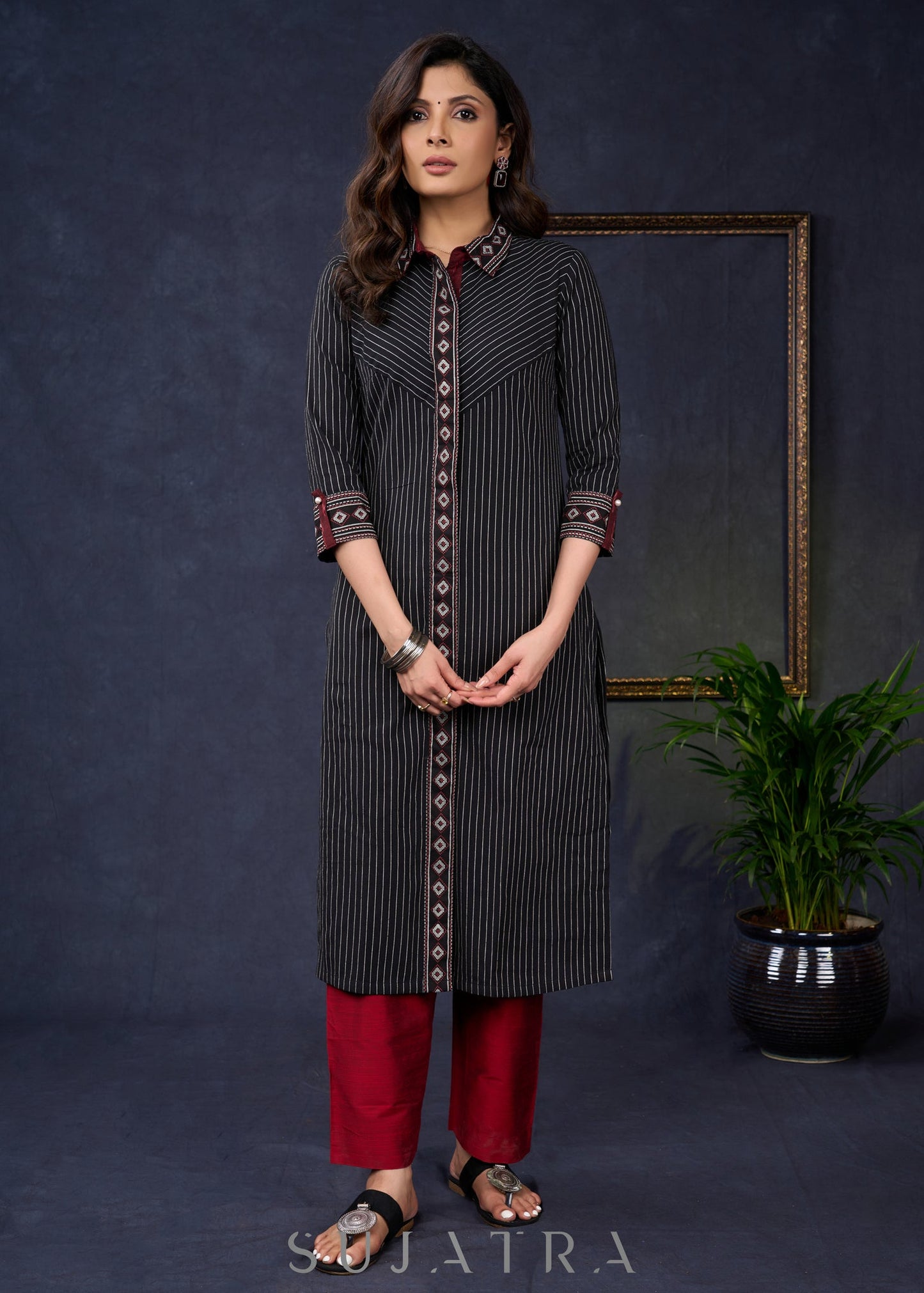 Classic-Black-Cotton-Striped-Straight-Cut-Kurta-Highlighted-With-Geometrical-Print-Design--Pant-Optional