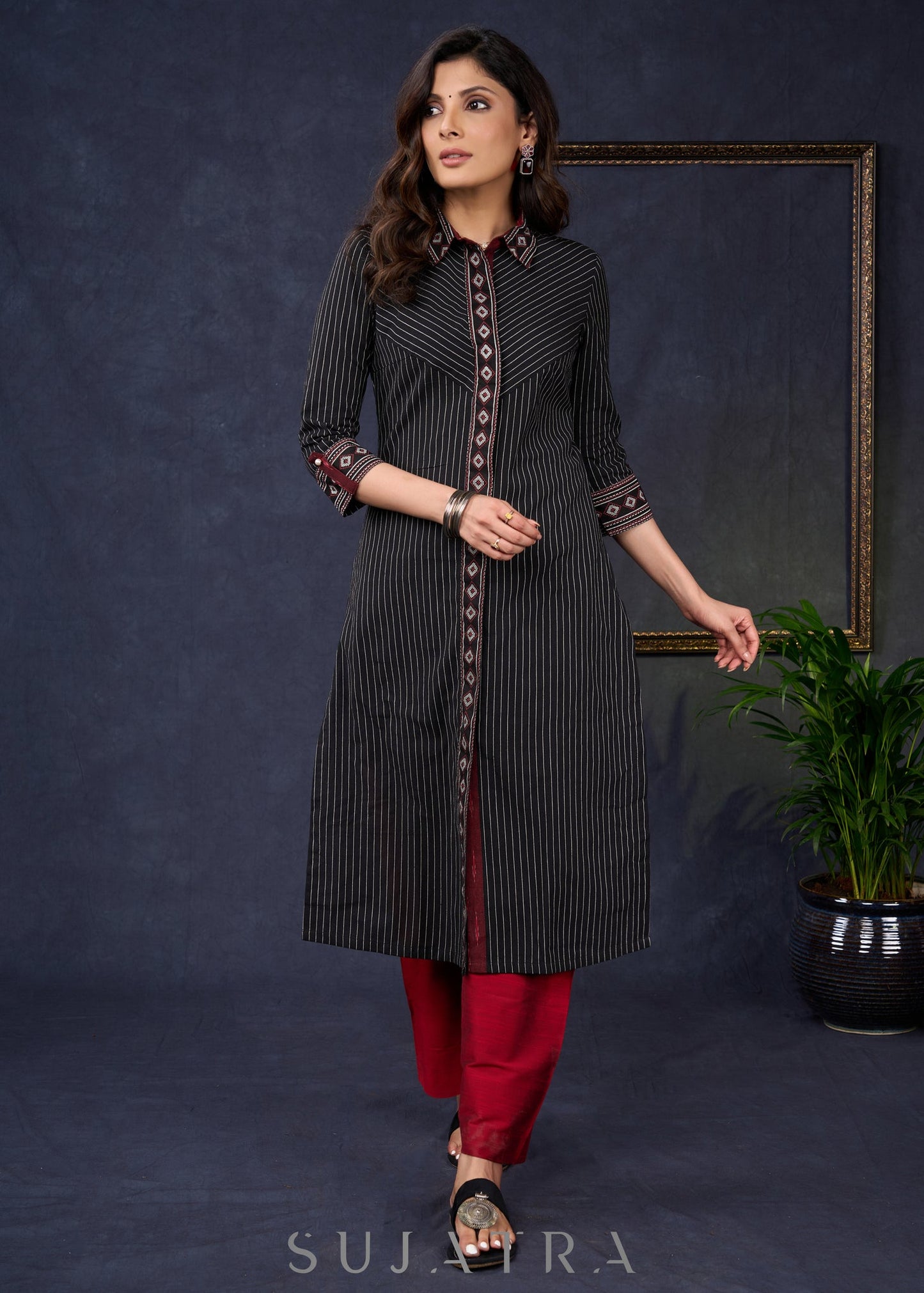 Classic-Black-Cotton-Striped-Straight-Cut-Kurta-Highlighted-With-Geometrical-Print-Design--Pant-Optional