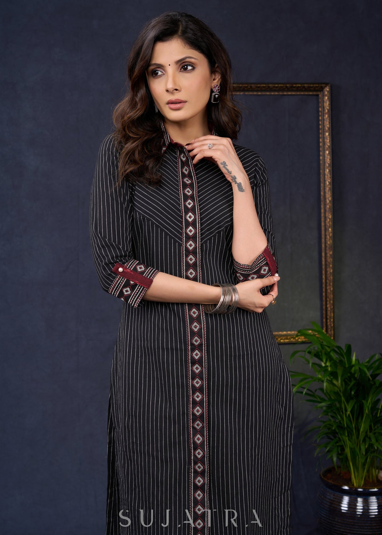 Classic-Black-Cotton-Striped-Straight-Cut-Kurta-Highlighted-With-Geometrical-Print-Design--Pant-Optional
