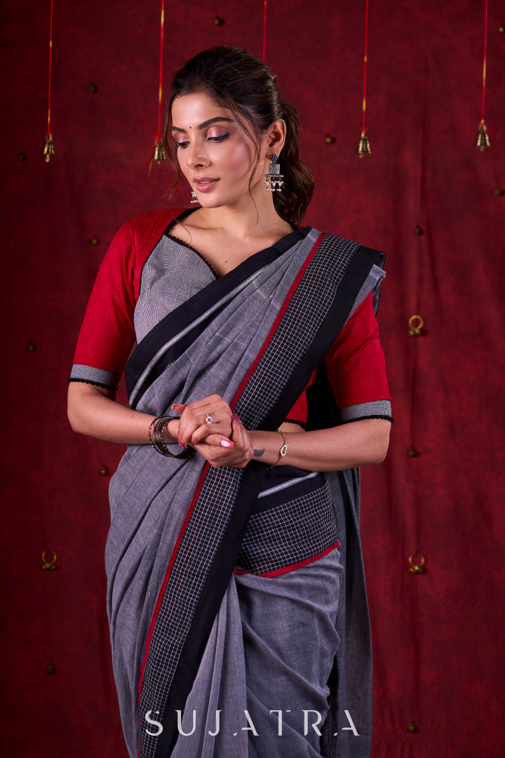 Grey Mul Cotton Saree with Checkered Border & Red Tassel Detailing