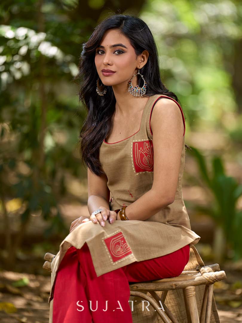 Minimal Beige Cotton Sleeveless Kurta with Artistic Red Hand Block Print
