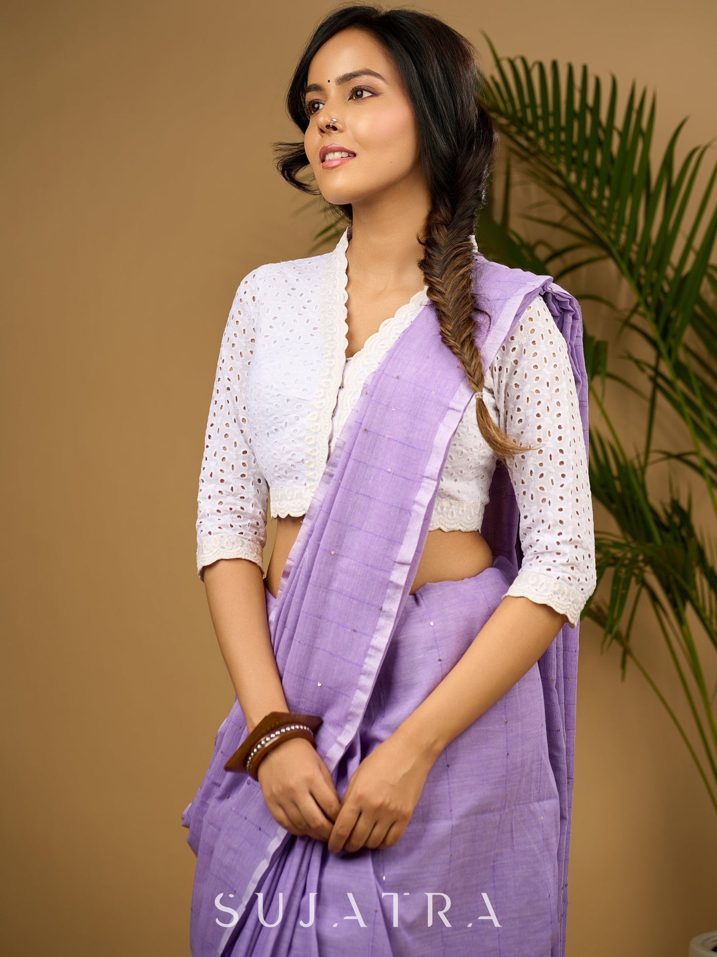 Smart white everyday cotton hakoba blouse.