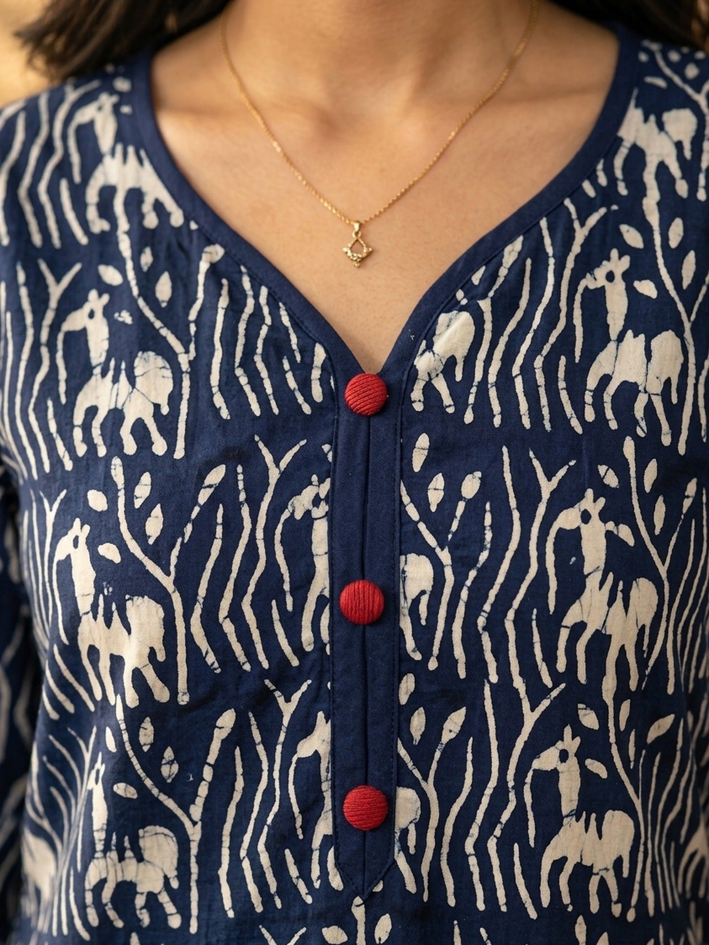 Exquisite Indigo Printed Cotton Kurta with Contrast Detailing