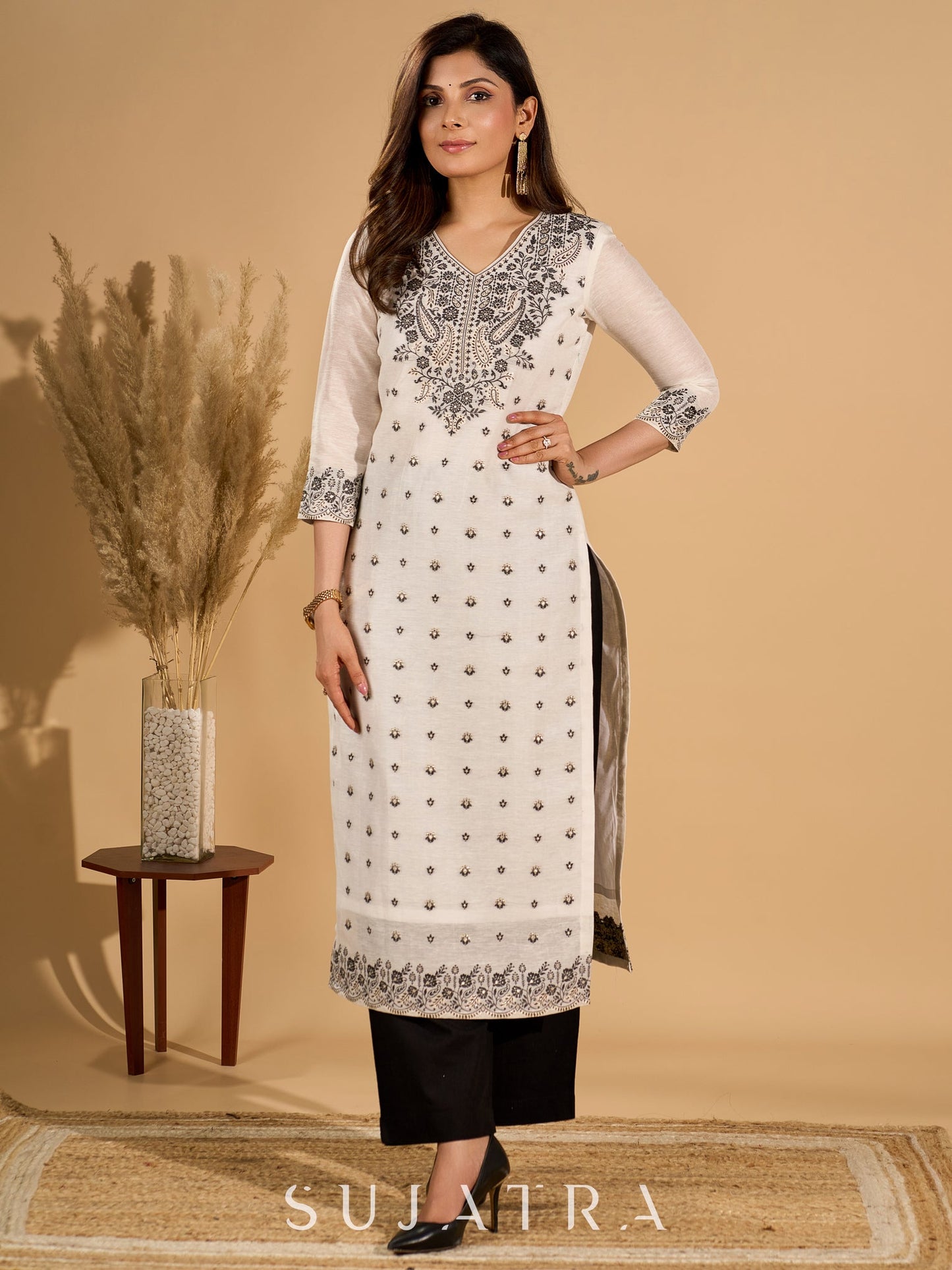 Monochrome Muse Kurta Set with Ikat Dupatta