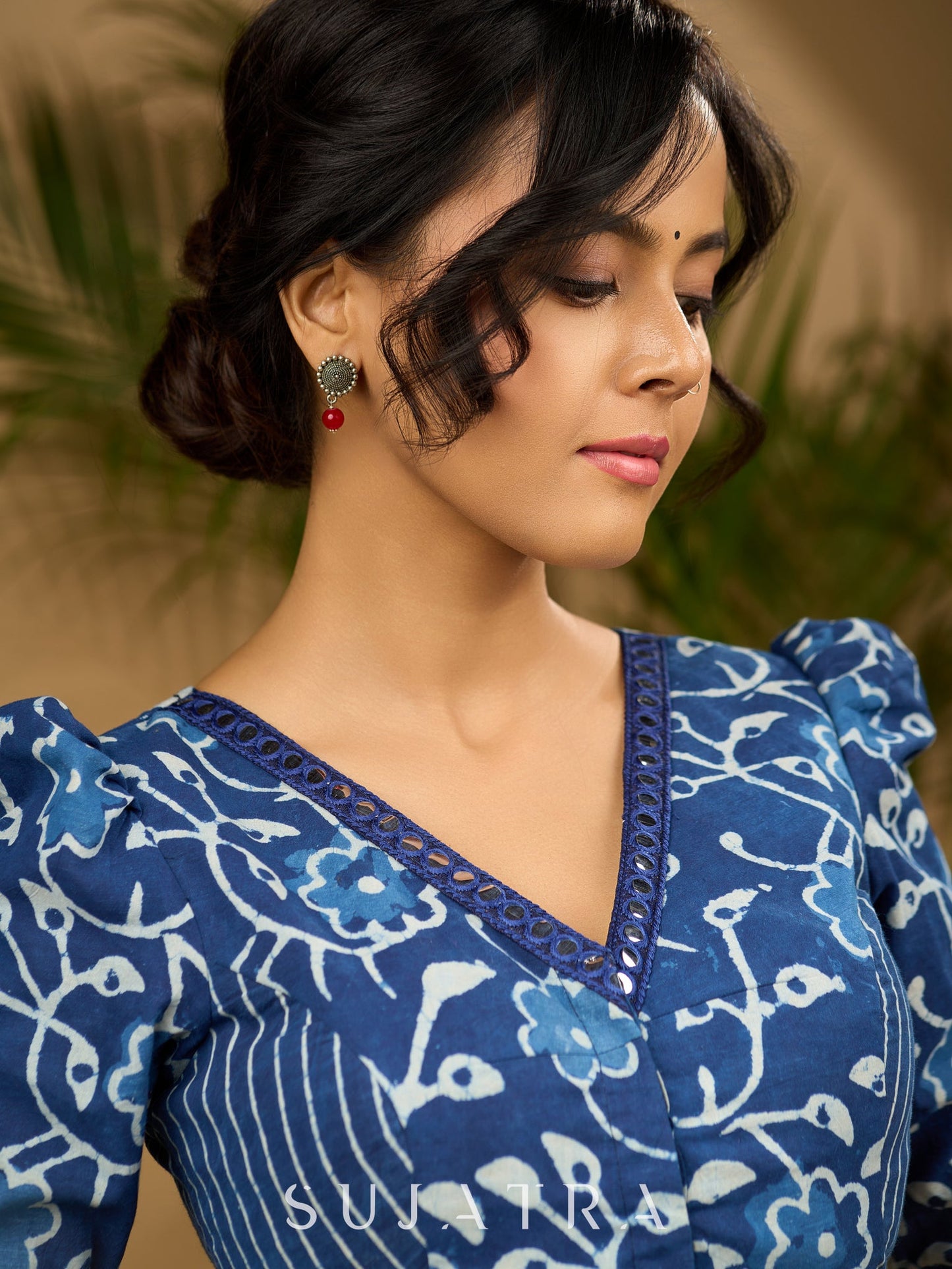 Trendy cotton indigo combination blouse