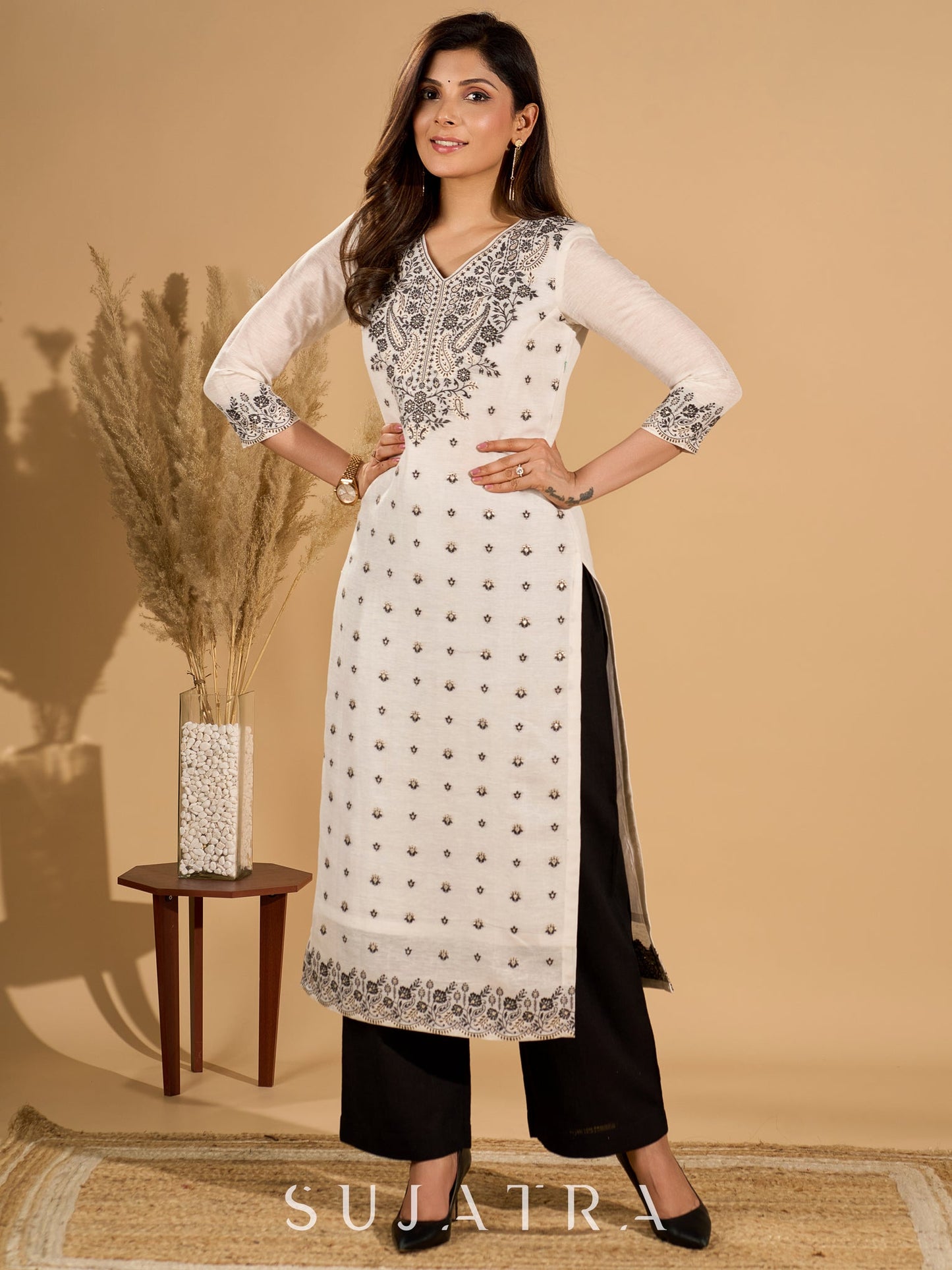 Monochrome Muse Kurta Set with Ikat Dupatta