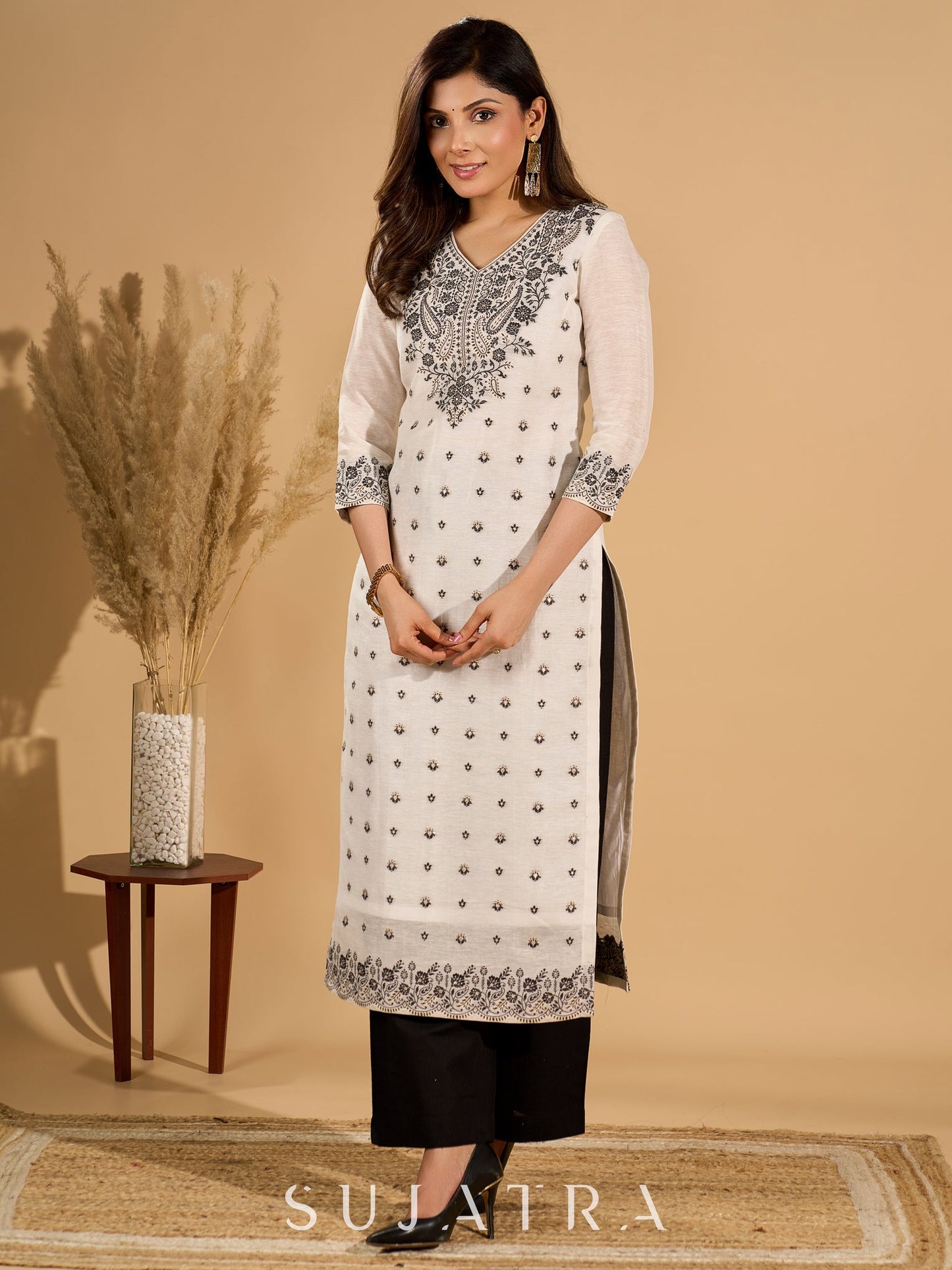 Monochrome Muse Kurta Set with Ikat Dupatta