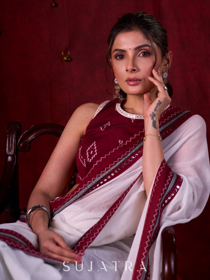 Graceful White Mul Cotton Saree with Ikat-Jamdani Border & Sparkling Mirror Lace Detailing