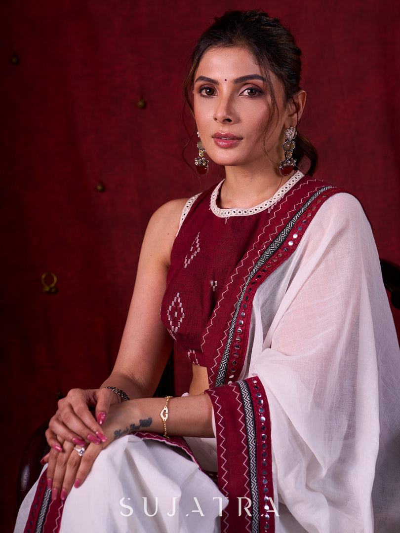 Graceful White Mul Cotton Saree with Ikat-Jamdani Border & Sparkling Mirror Lace Detailing