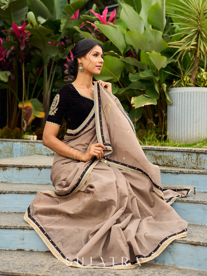 Contemporary Beige Chanderi Silk Saree with Black-Gold Woven Border & Embroidered Pallu