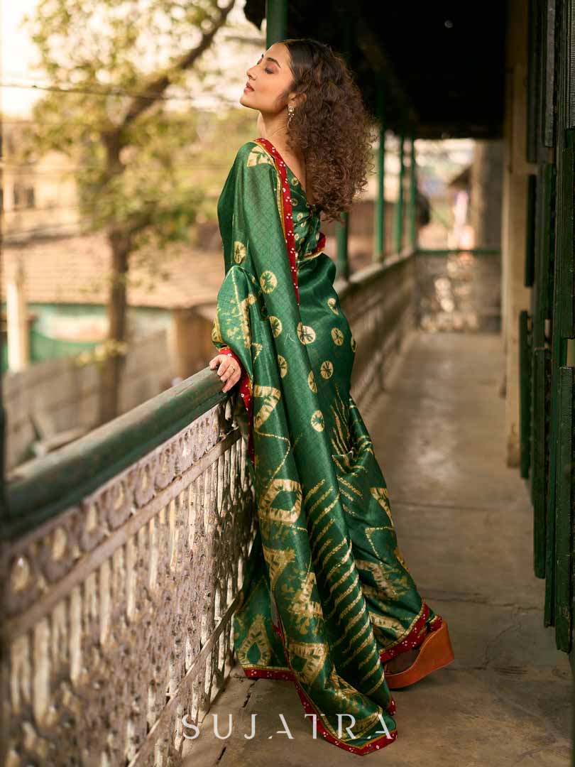 Bottle Green Shibori Art Silk Saree with Contrasting Red Bandhani Border