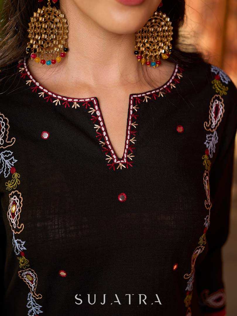 Classic Black Cotton Kurta with Intricate Paisley Embroidery