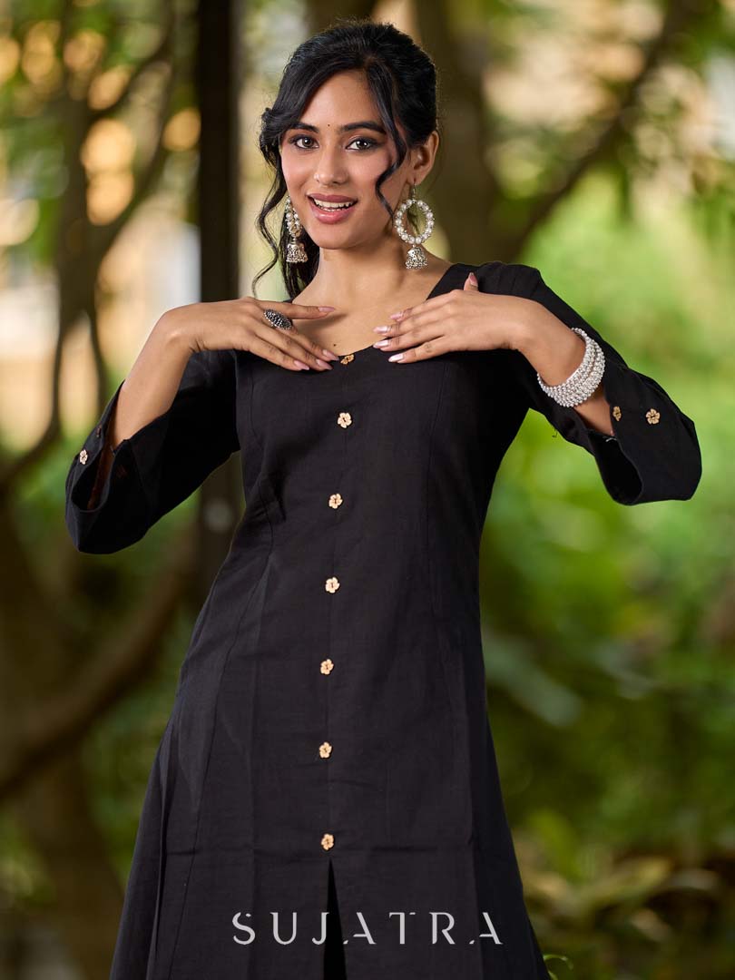 Refined Black Cotton Kurta with Soft Structured Fit
