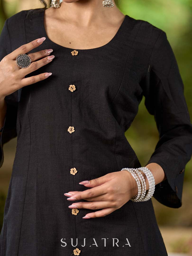Refined Black Cotton Kurta with Soft Structured Fit