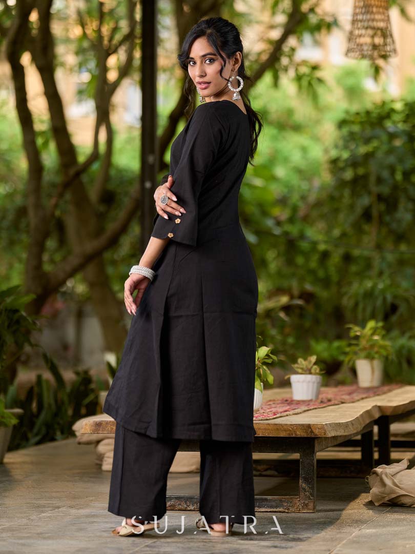 Refined Black Cotton Kurta with Soft Structured Fit