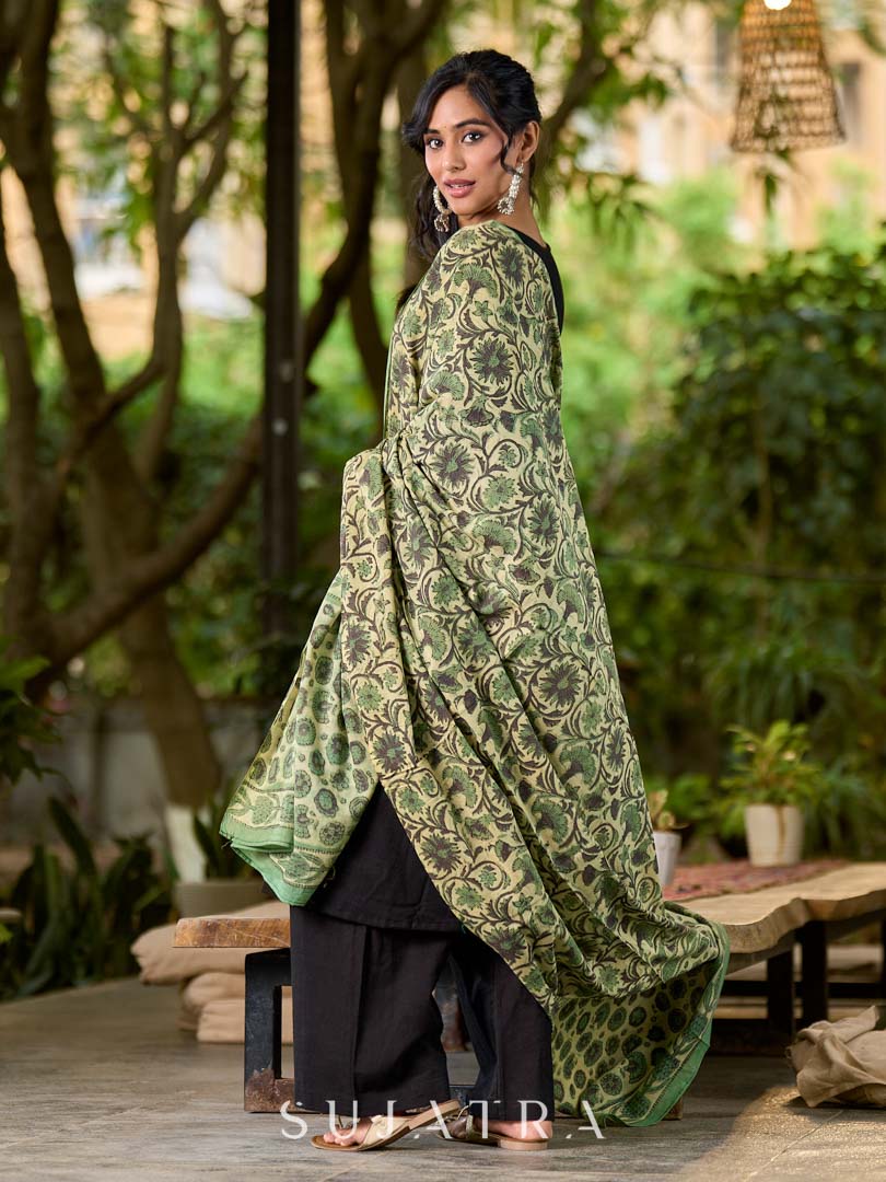 Refined Black Cotton Kurta with Soft Structured Fit