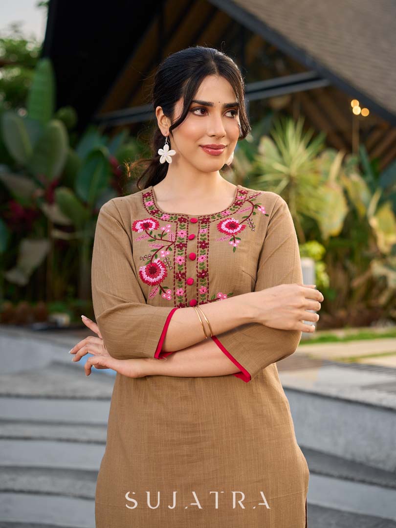 Sophisticated Beige Cotton Kurta Adorned with Contrasting Floral Thread Hand Embroidery