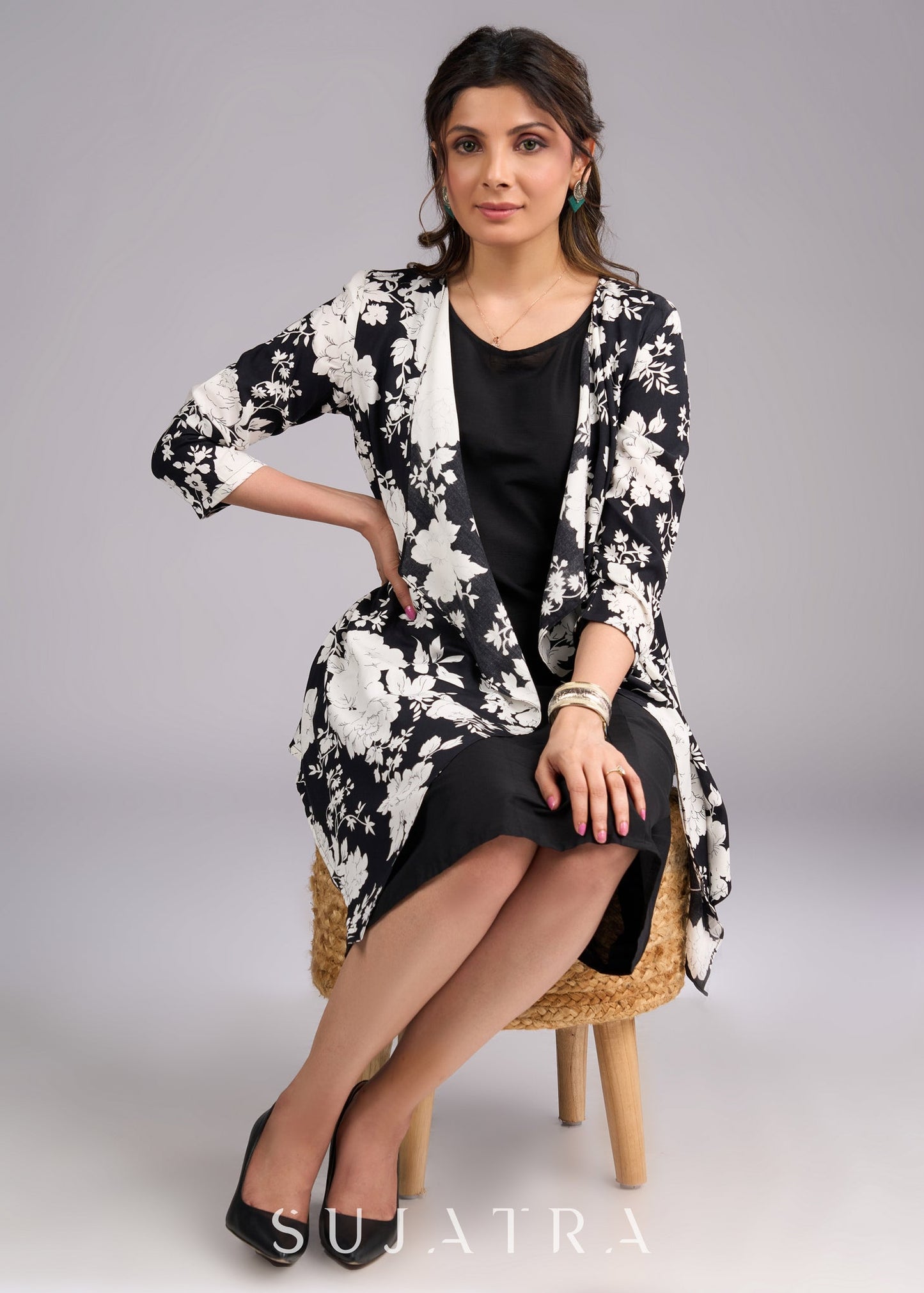 Timeless Monochrome Flowy Black and White Printed Viscose Shrug
