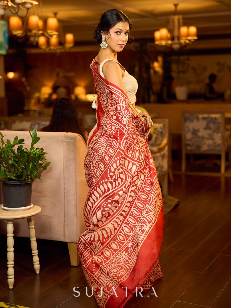 Handcrafted Ivory Pure Silk Saree with Red Kalamkari Print & Ombre Effect