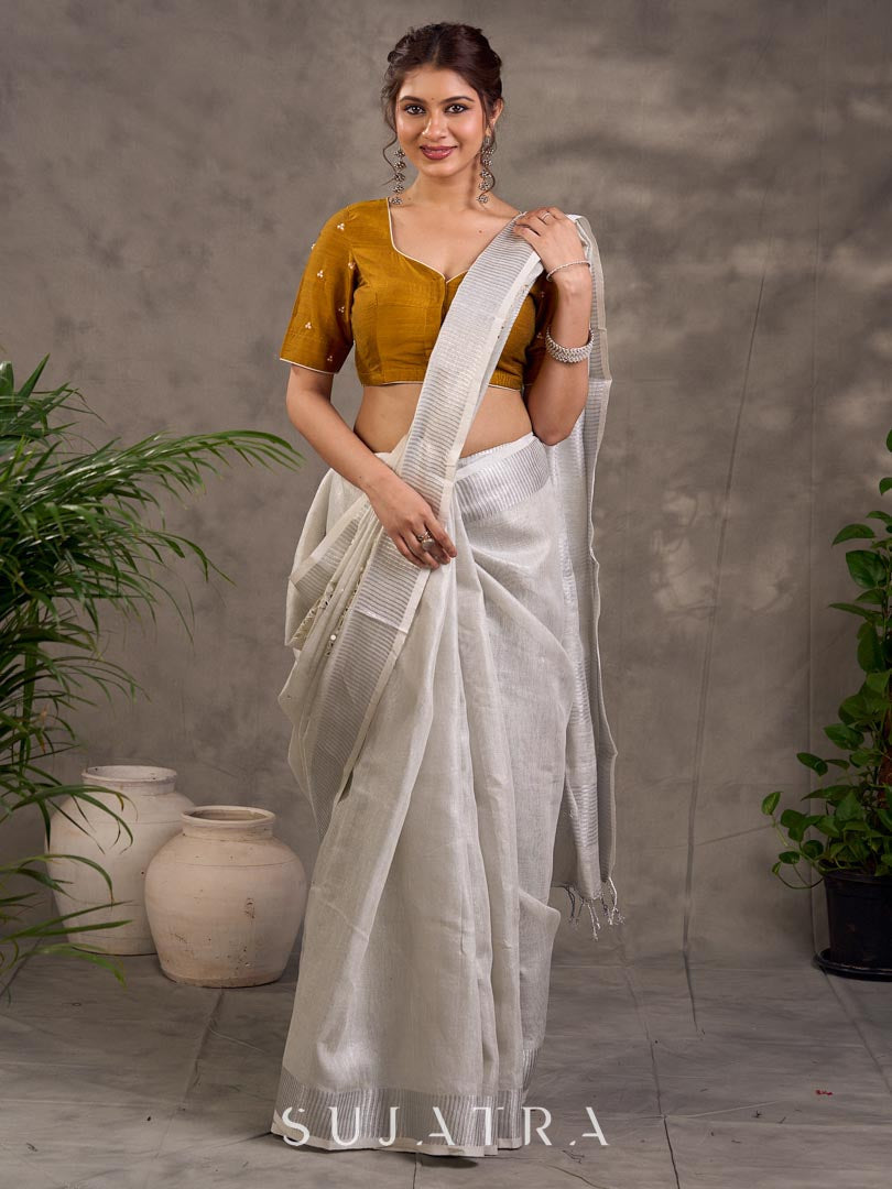 Blouse à encolure cœur en mélange coton et soie moutarde avec broderie buti perlée