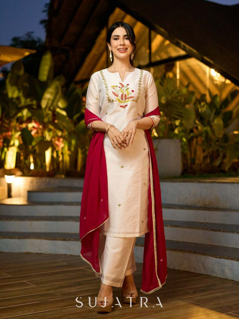 Contemporary White Chanderi Kurta with Minimal Hand Thread Embroidery & Gotapatti Work