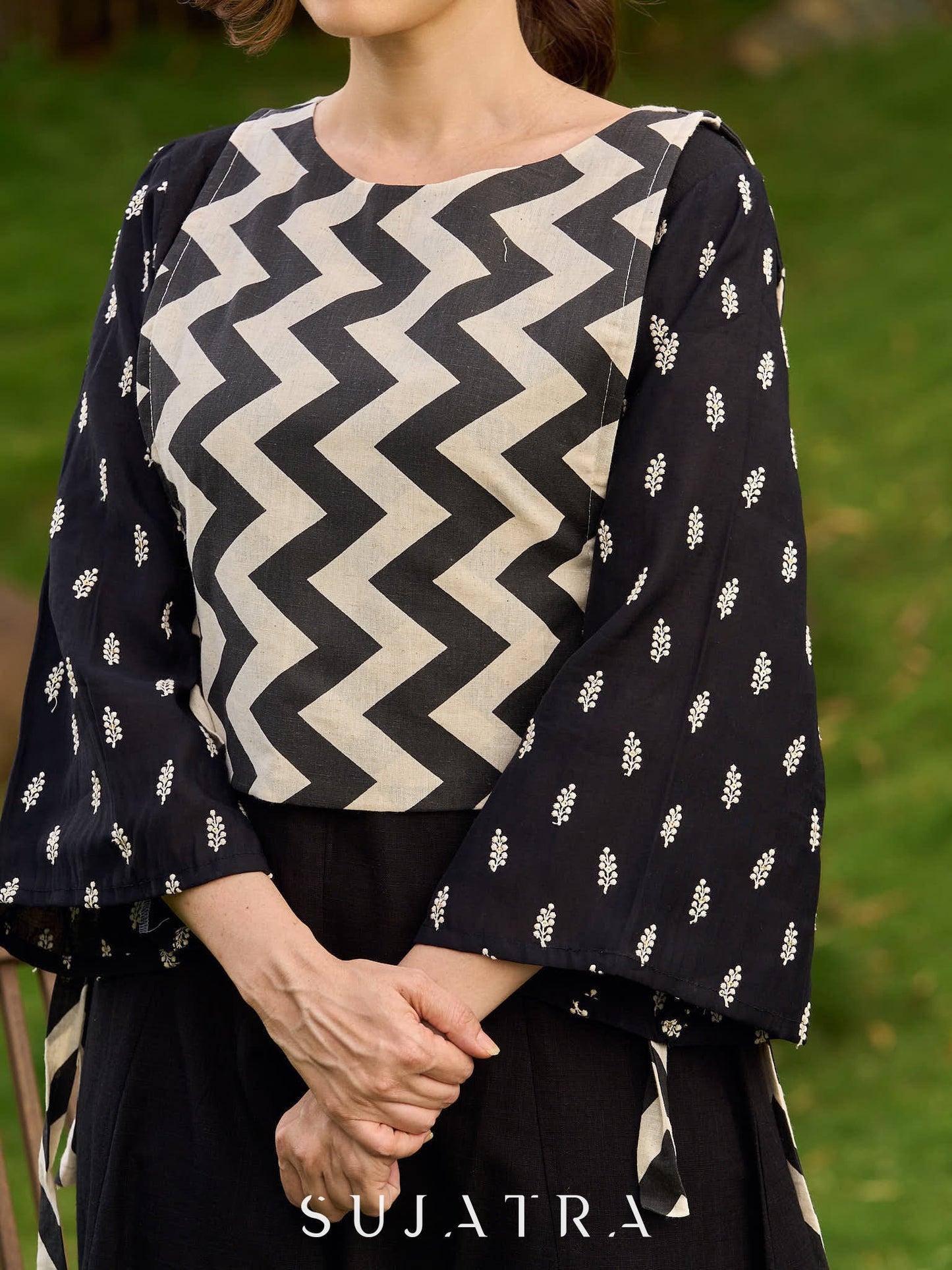 Contemporary Black Panel Kurta featuring Zigzag Tie Panel and Intricate Embroidered Sleeves